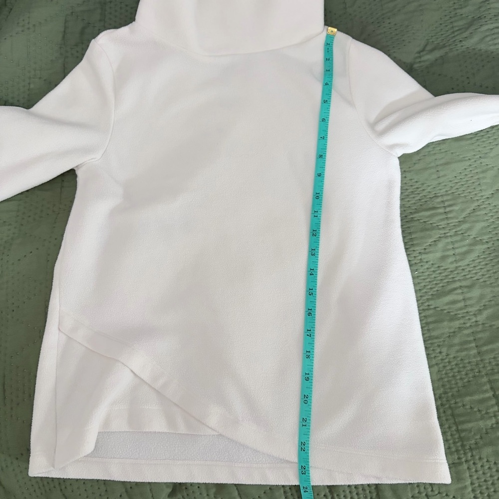 Dudley Stephens Park Slope Fleece | Chic Neutral Minimalist | Small - Picture 6 of 6